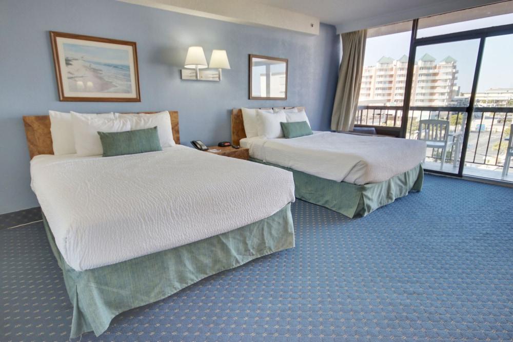 Hotel Carousel And 3*