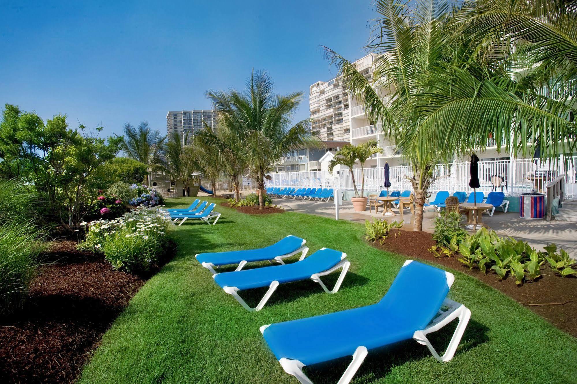 Carousel And Hotel 3*